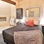 Indulge Apartments - Eighth Street