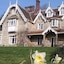 Lisle Combe