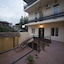 Log Inn Boutique Hotel