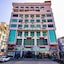 Golden City Crown Hotel