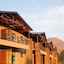 Premier Hotel Sani Pass