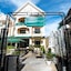 Le Petit Paris Hotel Dalat