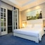 Hotel Monarch