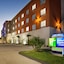 Holiday Inn Express & Suites Mcallen - Medical Center Area By Ihg