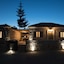 Calme Suites Mani