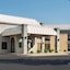 Days Inn & Suites By Wyndham Merrillville