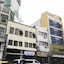 Oyo 416 Lucky Hotel