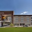 La Quinta Inn & Suites By Wyndham San Antonio Seaworld Lafb