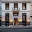 33 Solonos Suites